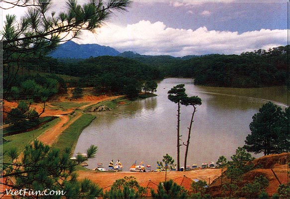 Viet Nam: Da Lat - Da Thien Lake